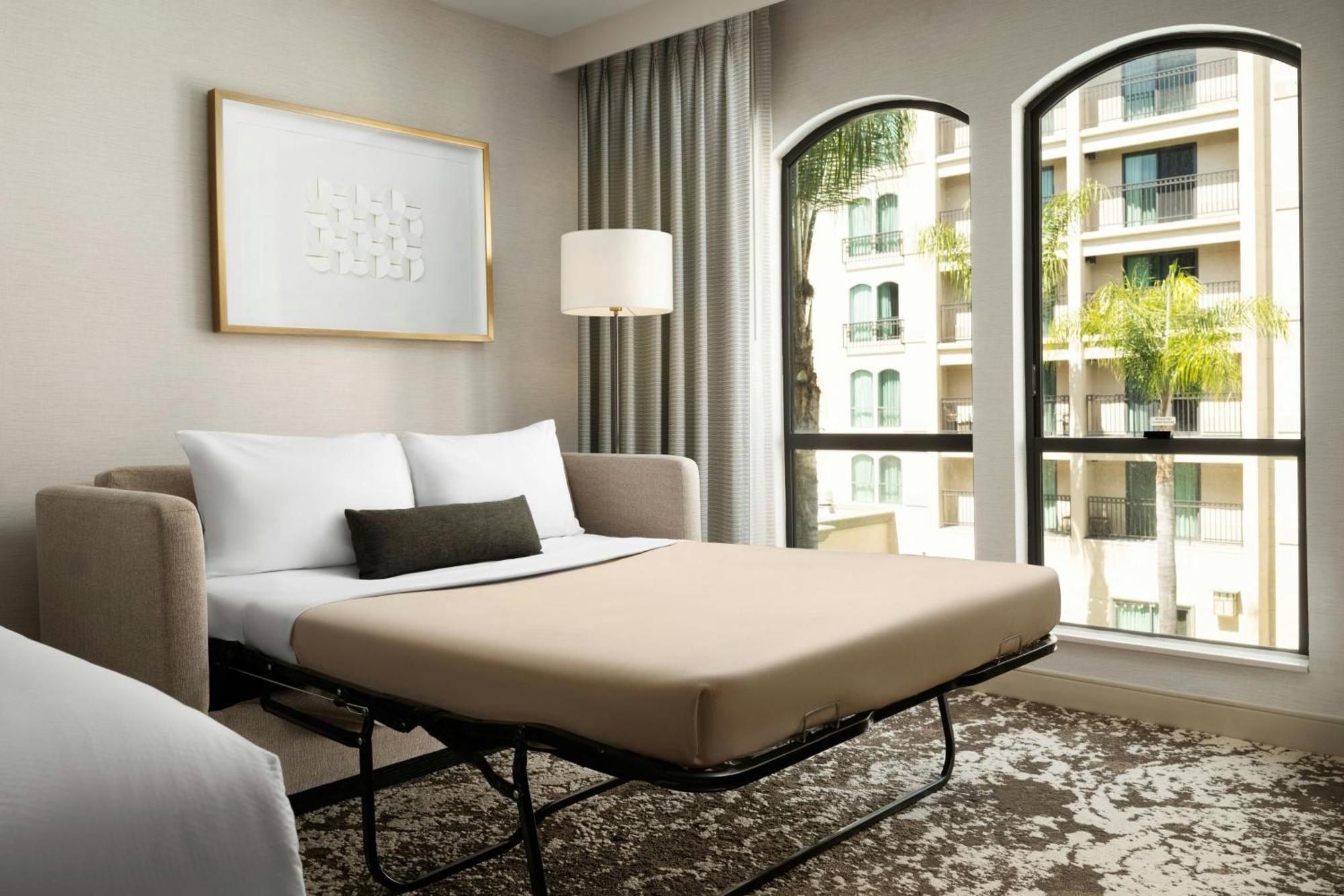 Courtyard By Marriott Los Angeles Pasadena Old Town Exteriör bild