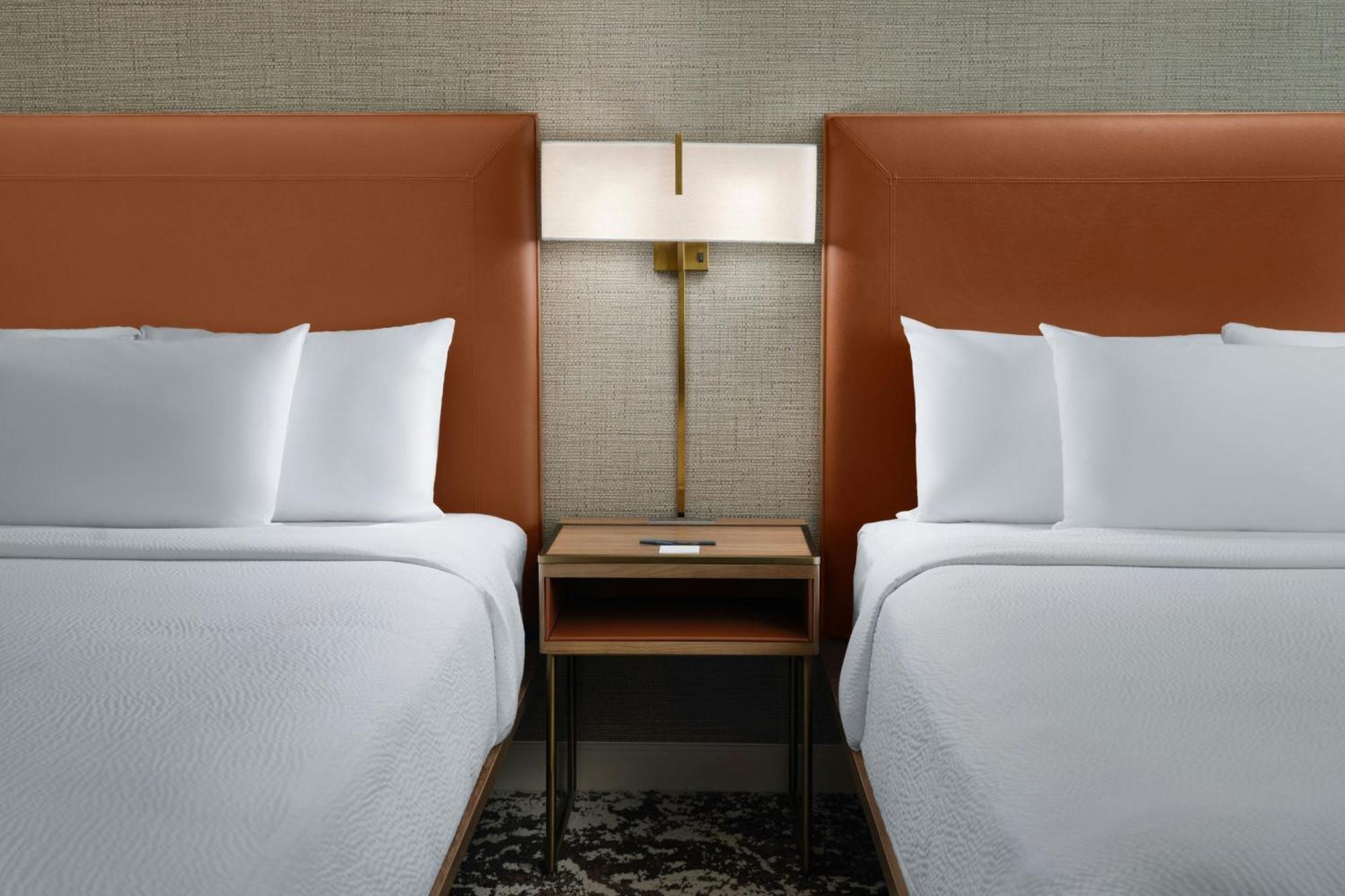 Courtyard By Marriott Los Angeles Pasadena Old Town Exteriör bild