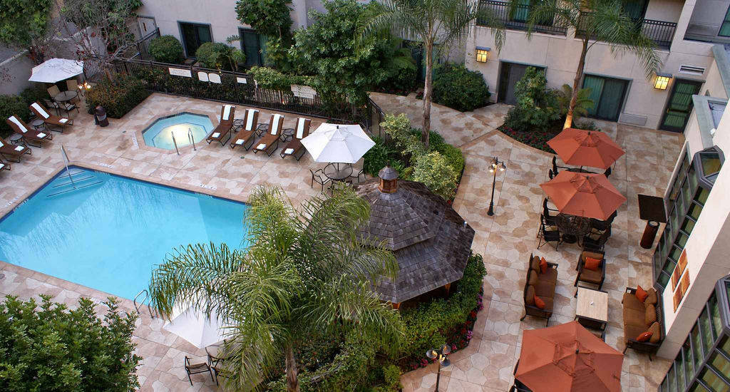 Courtyard By Marriott Los Angeles Pasadena Old Town Exteriör bild